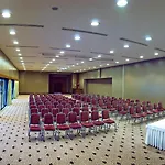 منتجع Cornelia De Luxe 5*