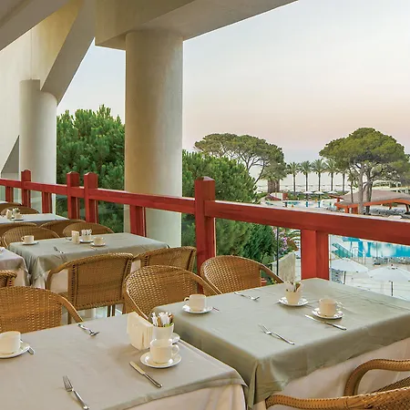 Cornelia De Luxe Resort
