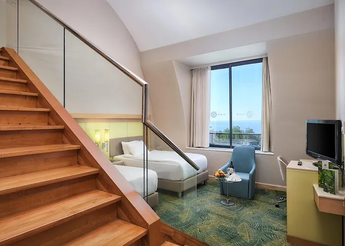 Cornelia De Luxe Resort