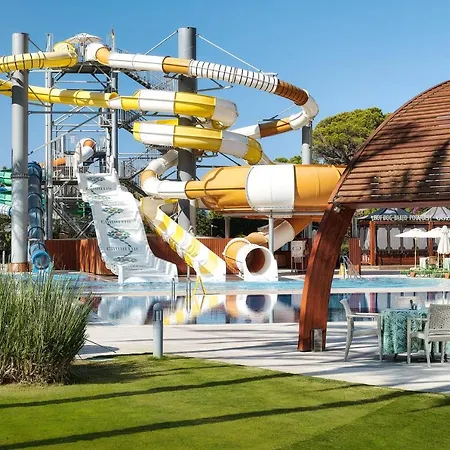 Cornelia De Luxe 베렉