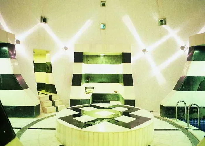 리조트 Cornelia De Luxe 베렉