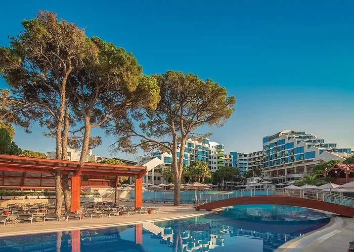 리조트 Cornelia De Luxe 5*