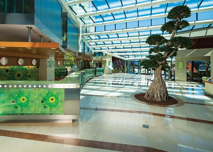 Cornelia De Luxe 베렉