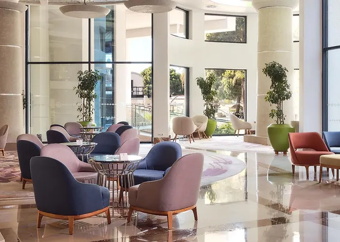 Cornelia De Luxe 베렉